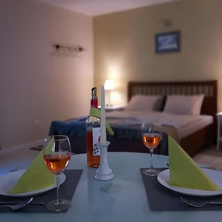 Orsegi Katicas Vendeghaz *