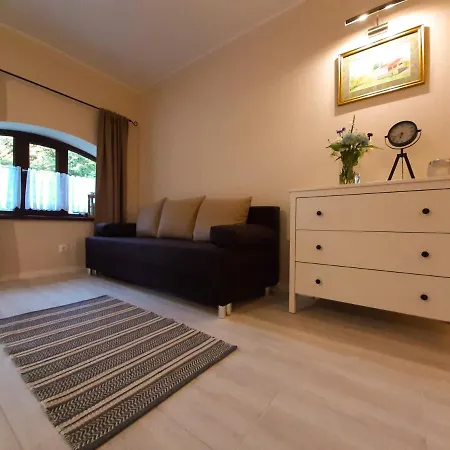 Orsegi Katicas Vendeghaz * Viszák